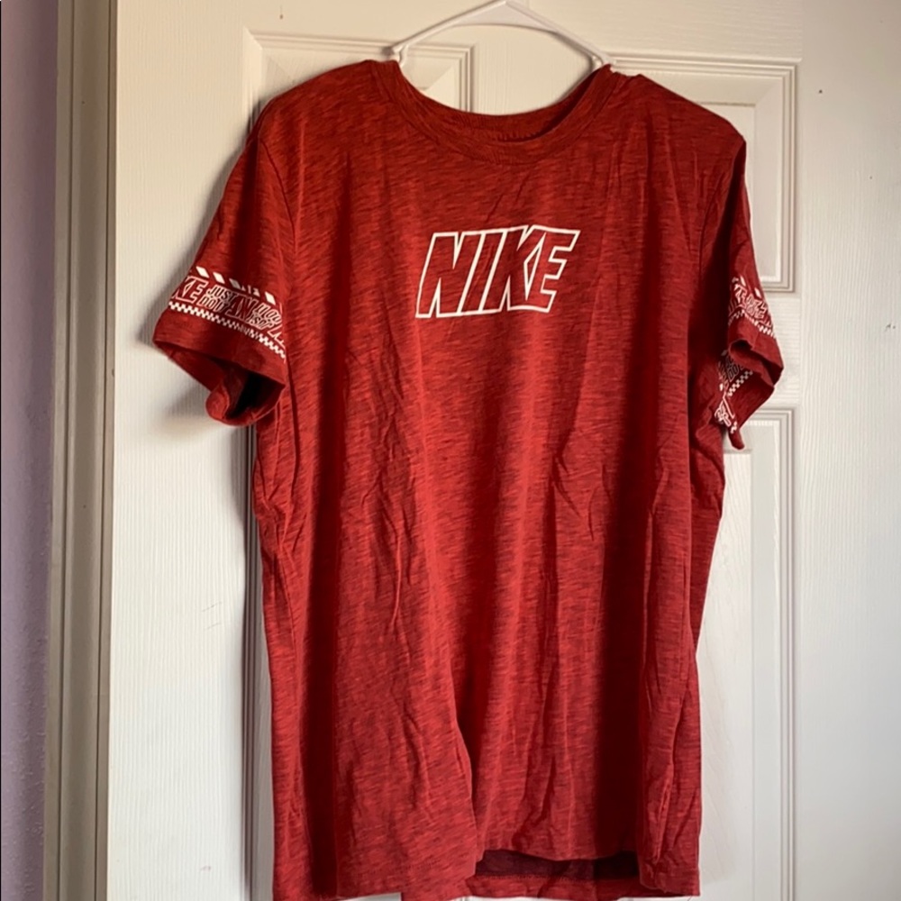 Nike Tee